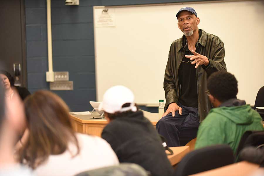 Kareem Abdul-Jabbar talking to students